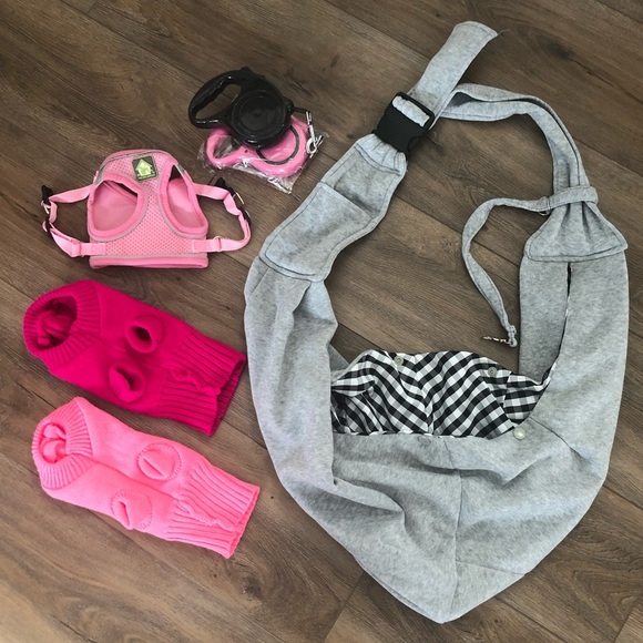 Small Dog Puppy Supplies Lot - Sling Sweaters Leashes Harness - Picture 10 of 10